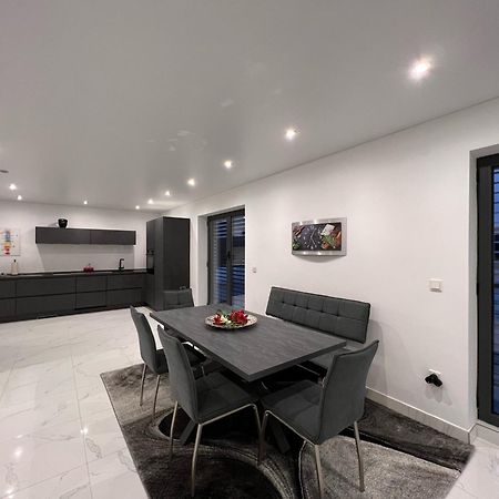 Penthouse M1 Apartment Neunkirchen  Luaran gambar